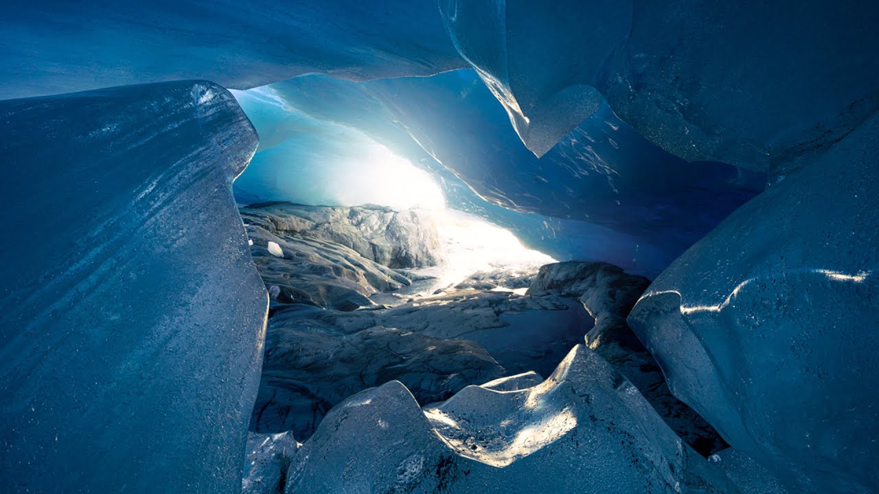 How to Photograph Ice Caves: Lessons from a Glacier Overnight Trip