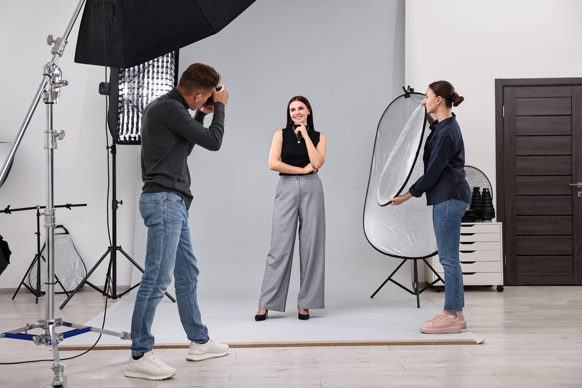 Mastering Reverse Lighting: How to Create Convincing Window Light Portraits in Any Studio
