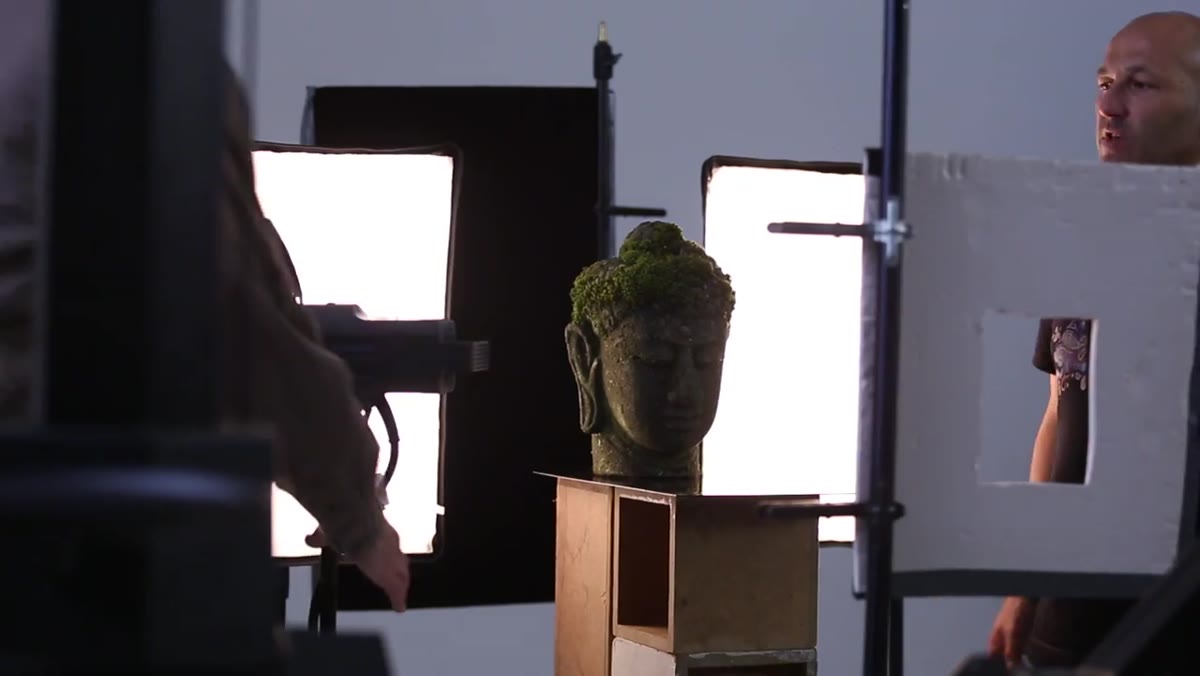 Straight-on soft box result showing flattened nose, lips, and lost texture