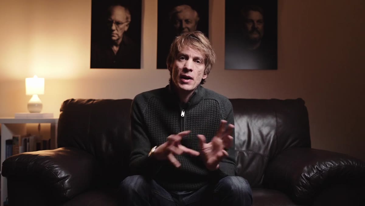 Sean explaining he&rsquo;ll focus specifically on his street photography work