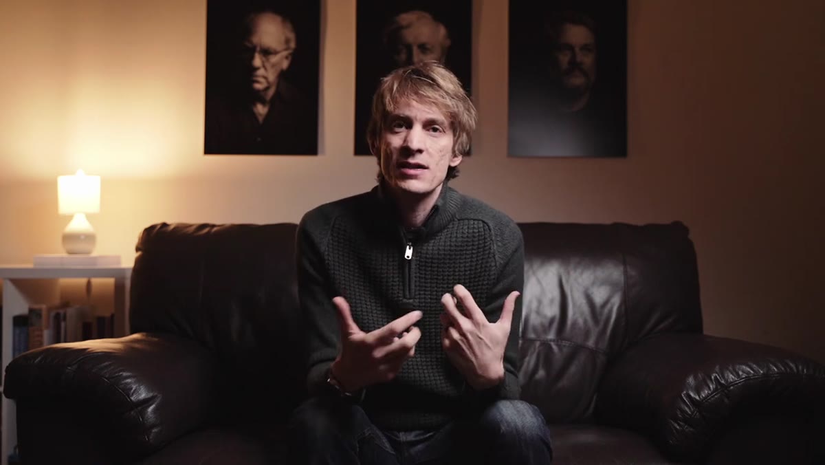 Sean discussing his discomfort in crowd photography as a style signal