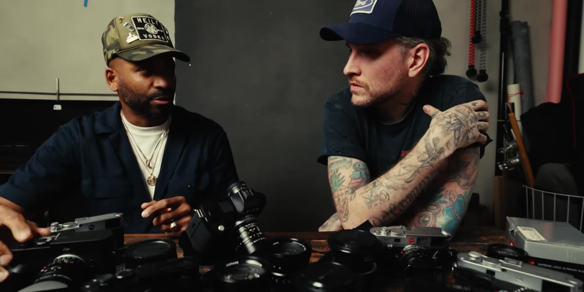 Jason Roman demonstrating manual focus feel on camera